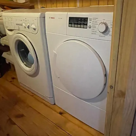 Ravissante Bois Avec Piscine Chauffee *