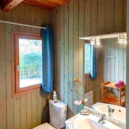 Prázdninový dům Ravissante Bois Avec Piscine Chauffee *